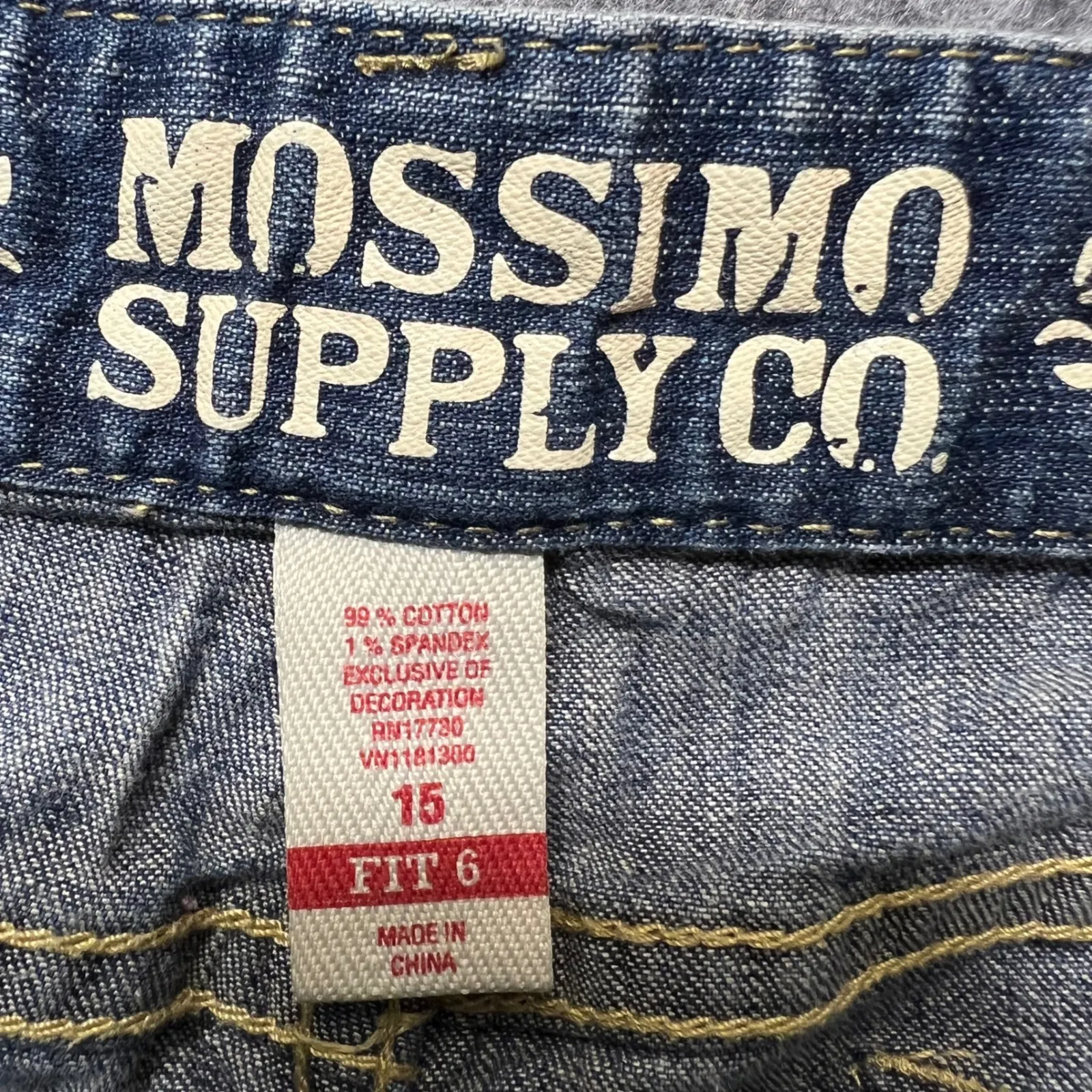 Mossimo Supply Co. Capri Jean Shorts Womens Size 15 Blue Denim Cuffed Size undefined - Image 8
