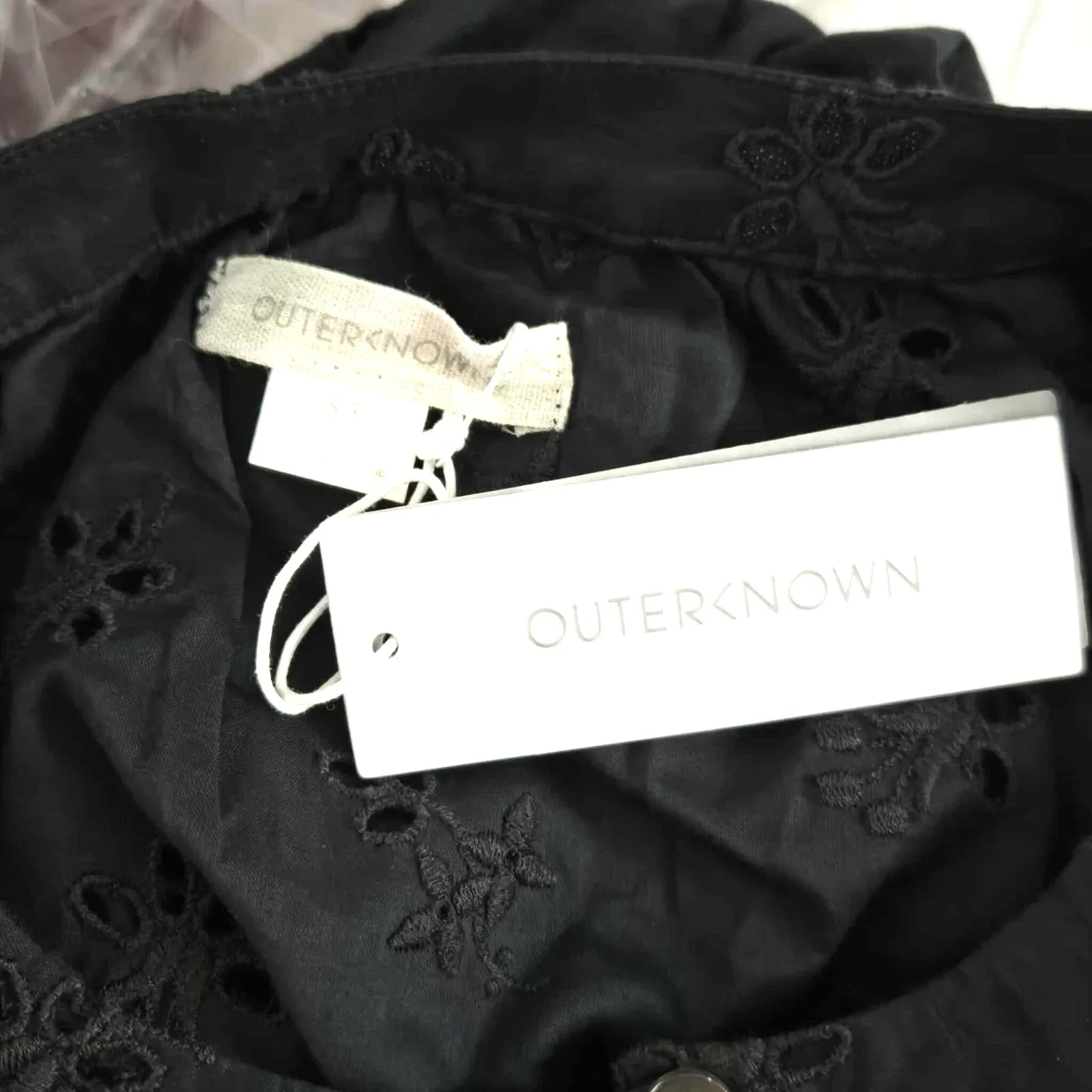 Outerknown Poet Button Floral Eyelet Top Size S NWT Peasant 100% Organic Cotton - Image 3