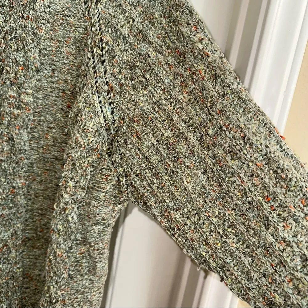 Moon & Madison cable knit Mossey, green turtleneck, sweater, women’s medium - Image 5