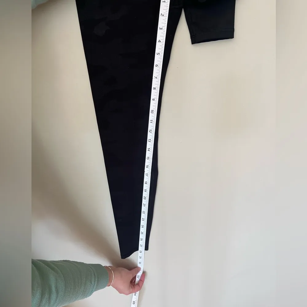 Black Camo High Rise Ankle Leggings - Image 5