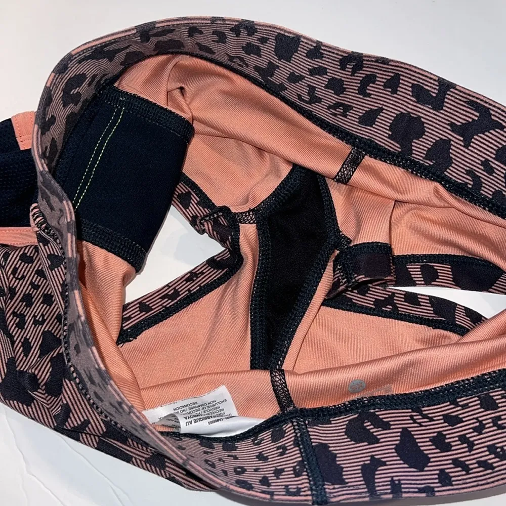 Nike Shorts Womens XS Leopard Animal Print Mini Activewear Athletic Performance - Image 9