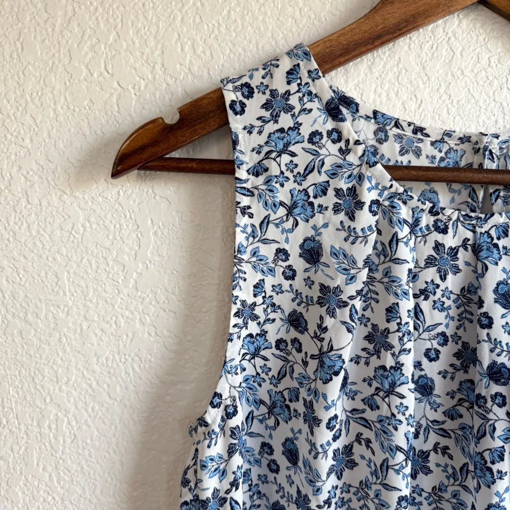 NEW 41 Hawthorn Womens Shirt Blouse Blue White Floral Sleeveless Size Small - Image 5