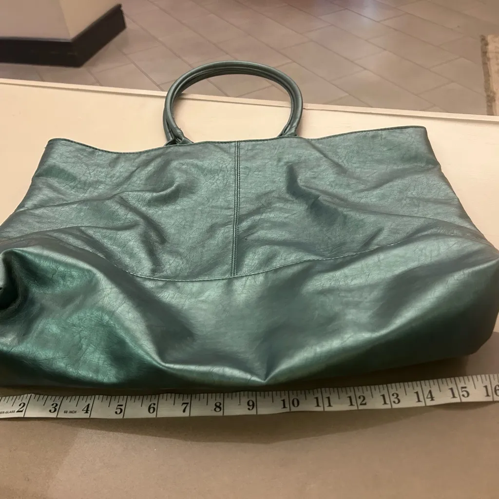 SAKS FIFTH AVENUE Elegant Green Tote Bag “Beautiful “ - Image 3