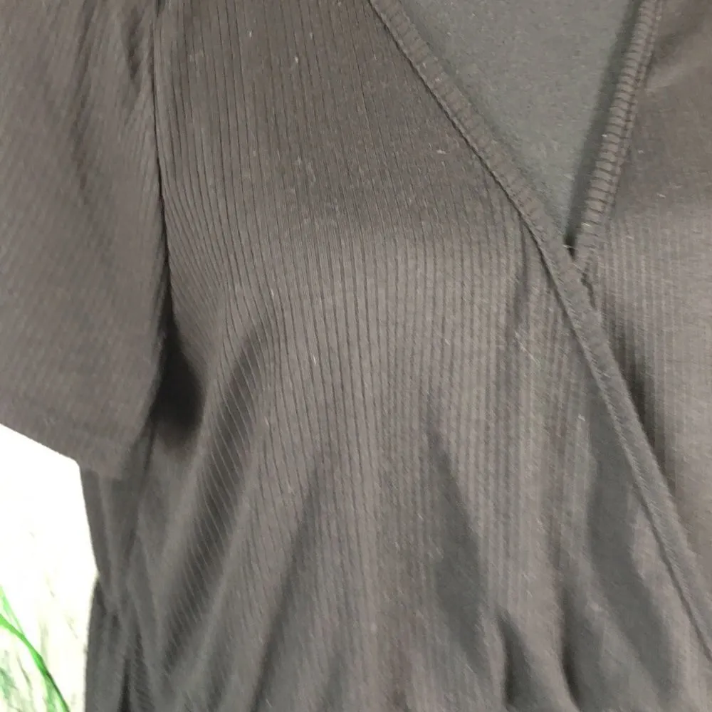 #116 Plus Size Forever 21 Cross Over top - Image 4