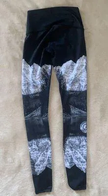 NWOT  Leggings - Image 2