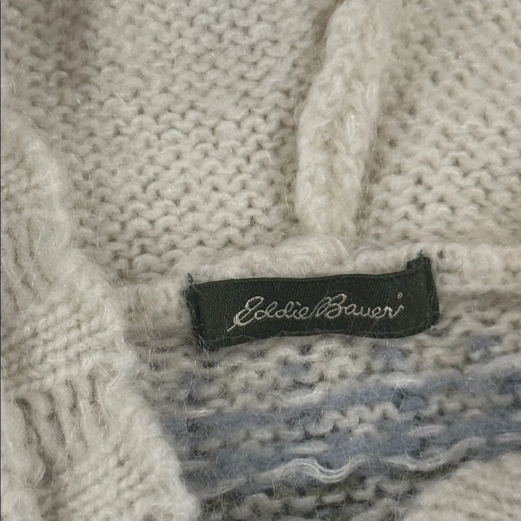 Eddie Bauer Cream and Gray Sweater - Image 4