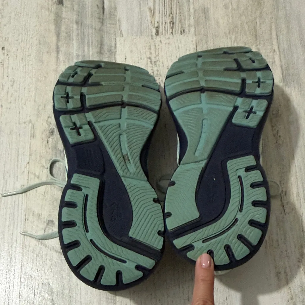 Brooks Adrenaline GTS 23 Women’s Size 10 Running Shoes - Image 9