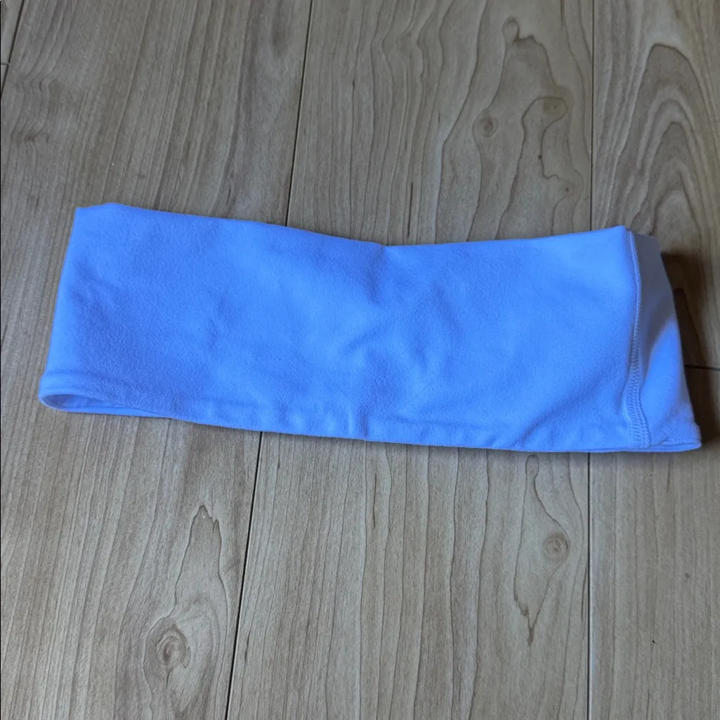 ALO Yoga White Headband - Image 2