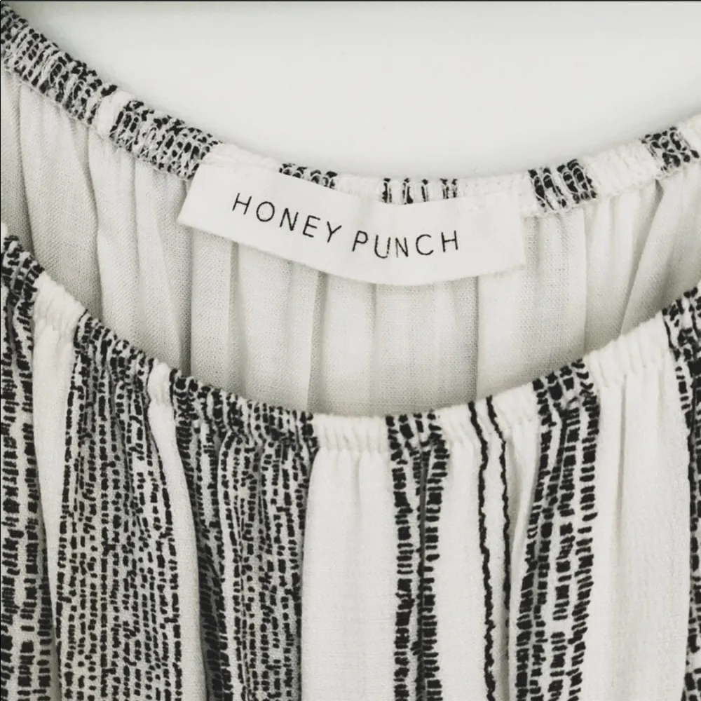 Honey Punch 3/4 sleeve Black & White striped dress - Image 3