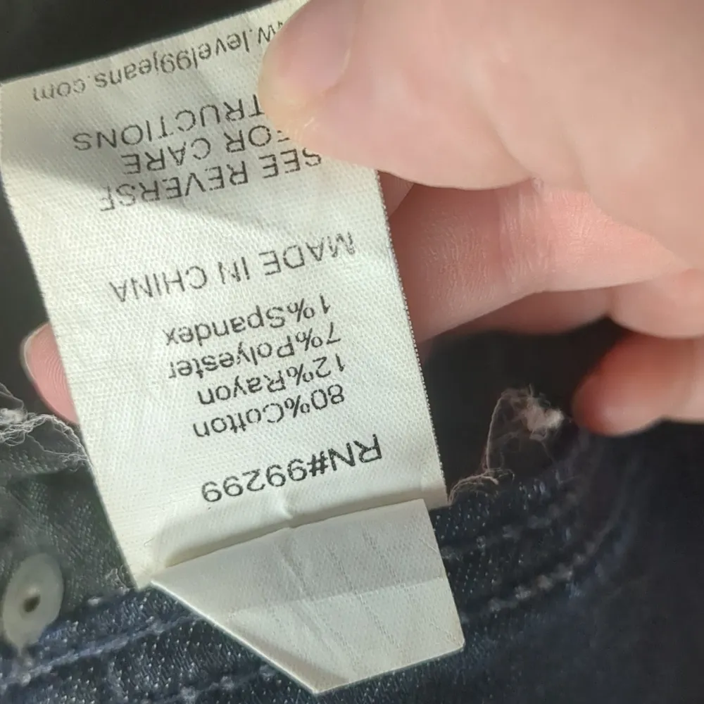 Level 99 distressed Tanya high rise skinny jeans size 29 - Image 5