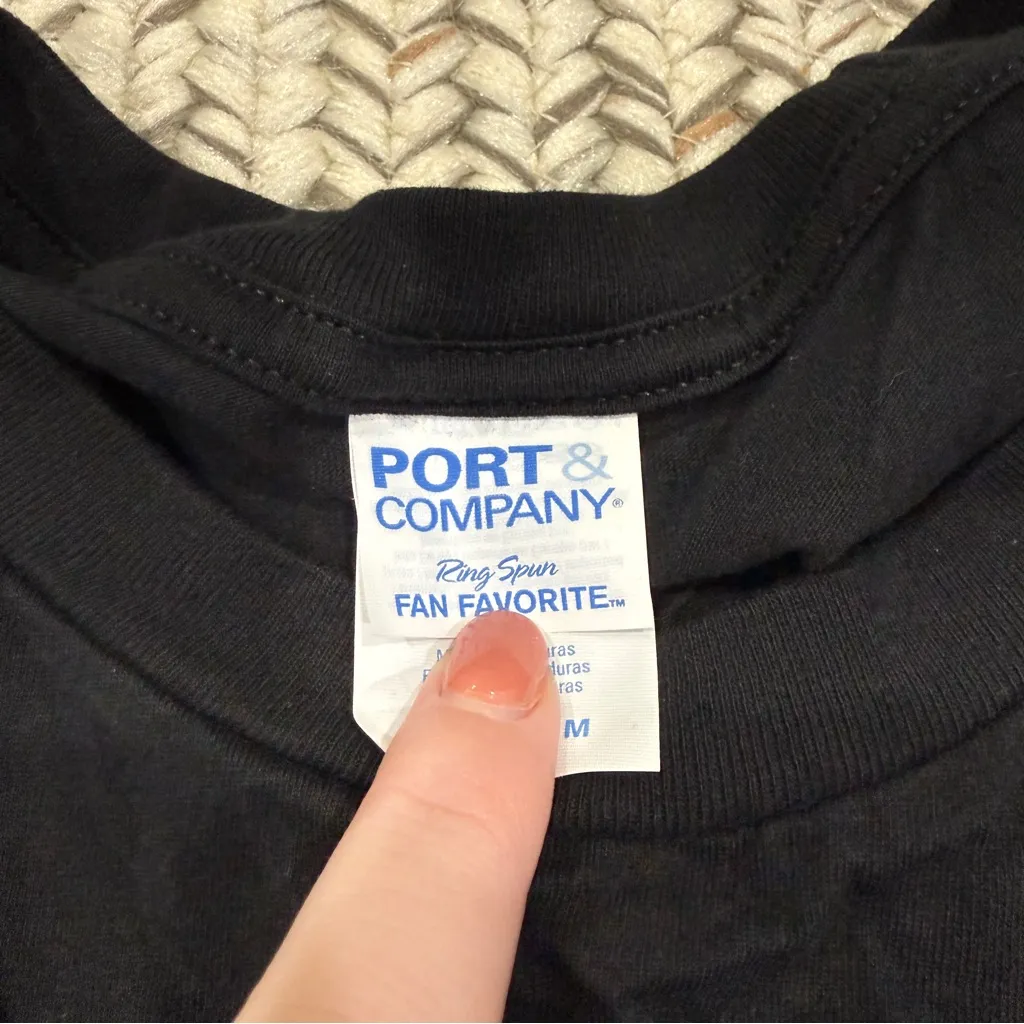 NWOT Black Octoberfest Short Sleeve Shirt Size M - Image 4