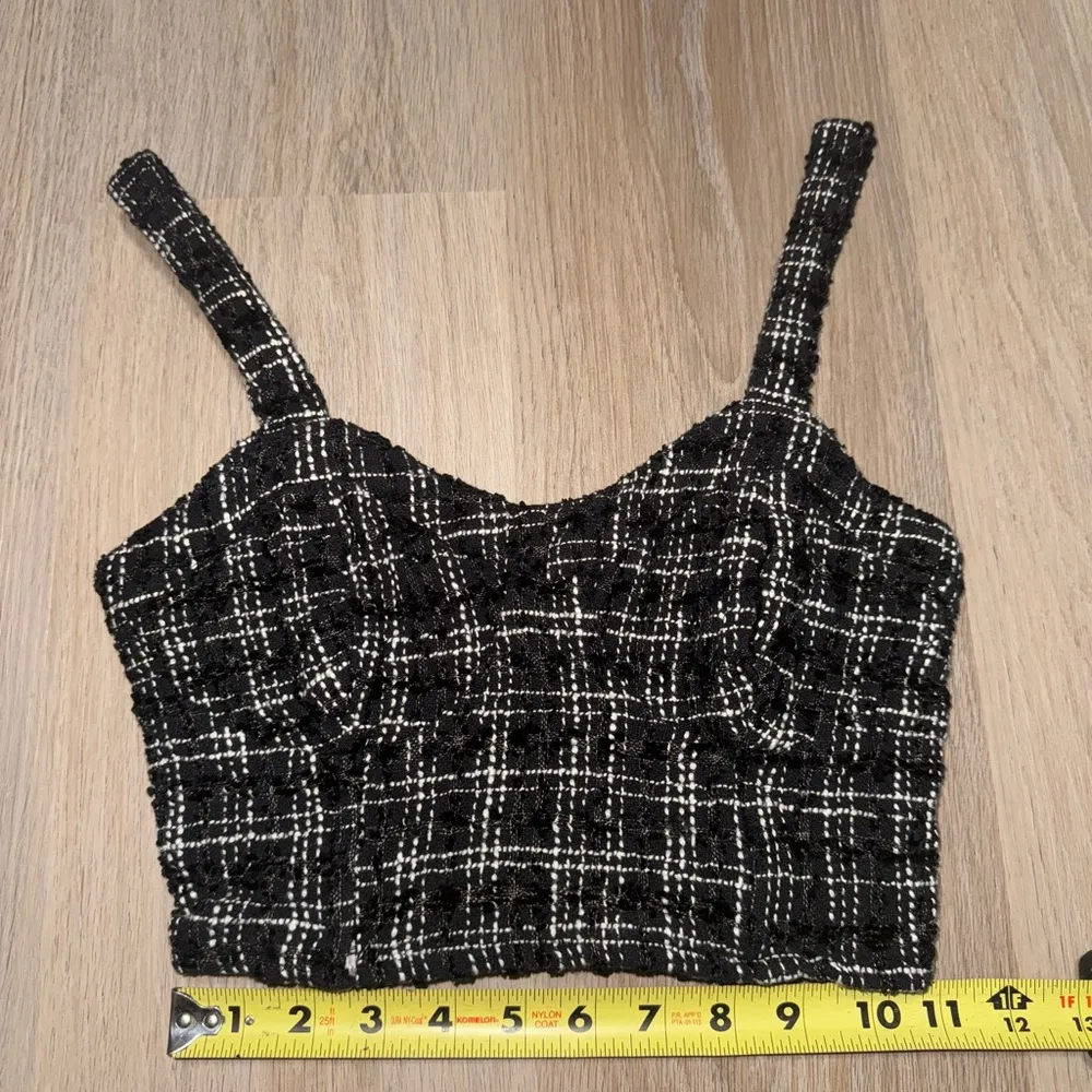Japna Black & White Tweed Crop Top - Size S - Image 4