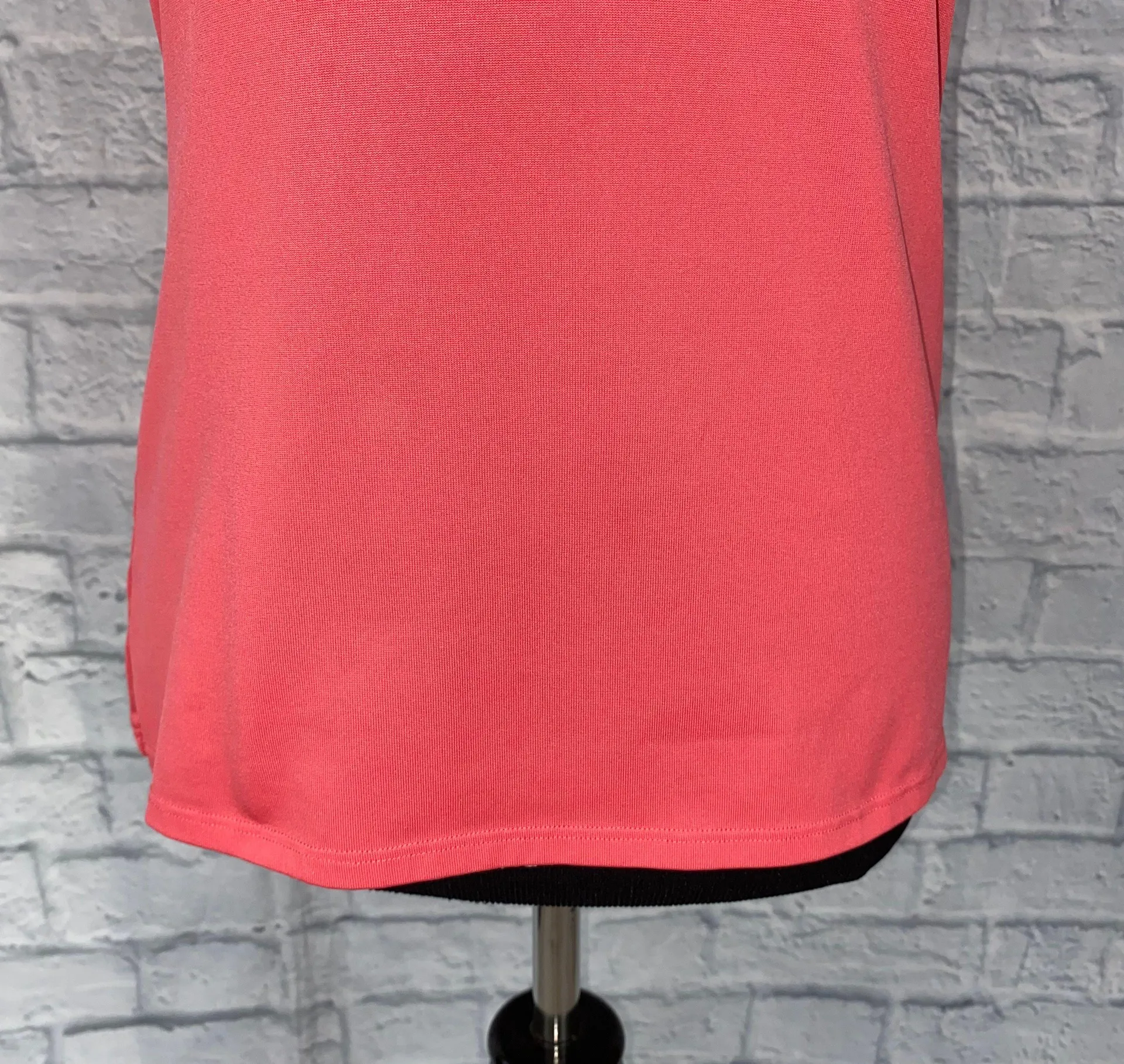 Under Armour run semi fitted heat gear dri fit Crewneck shirt women sz XS - Image 3