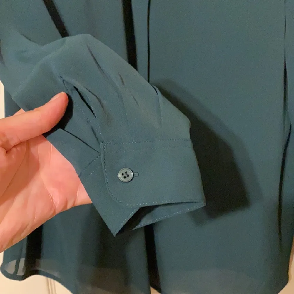 80/90s Jones New York button neck sheer blouse - Image 7