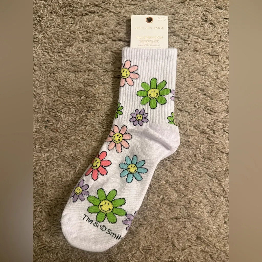 American Eagle AE Have a Good Day & Flower Smiley® Colorful ‘90s Crew Socks Set - Image 8