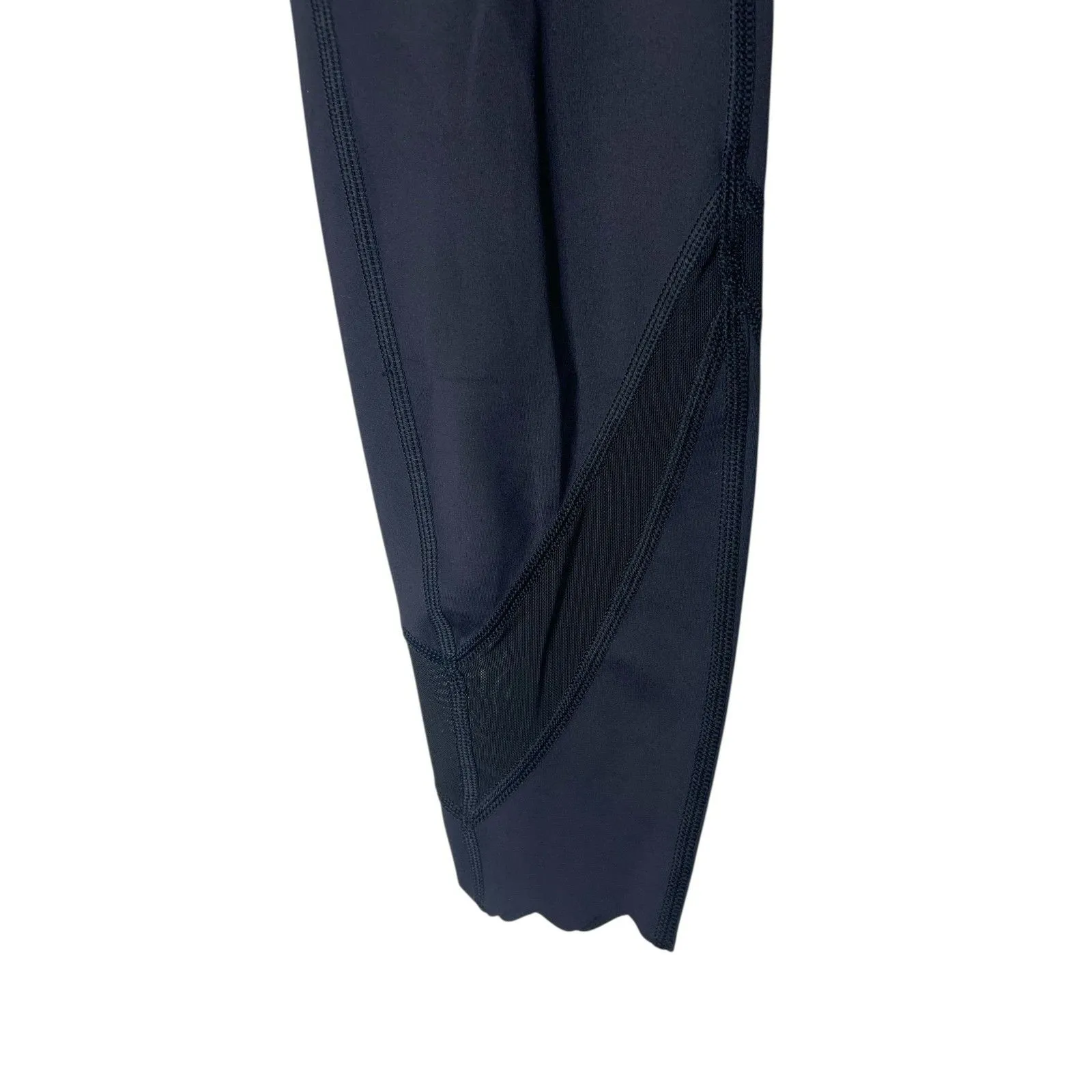 PELOTON Move Mission Womens Size Small Logo Scalloped Hem Cropped Leggings - Image 2