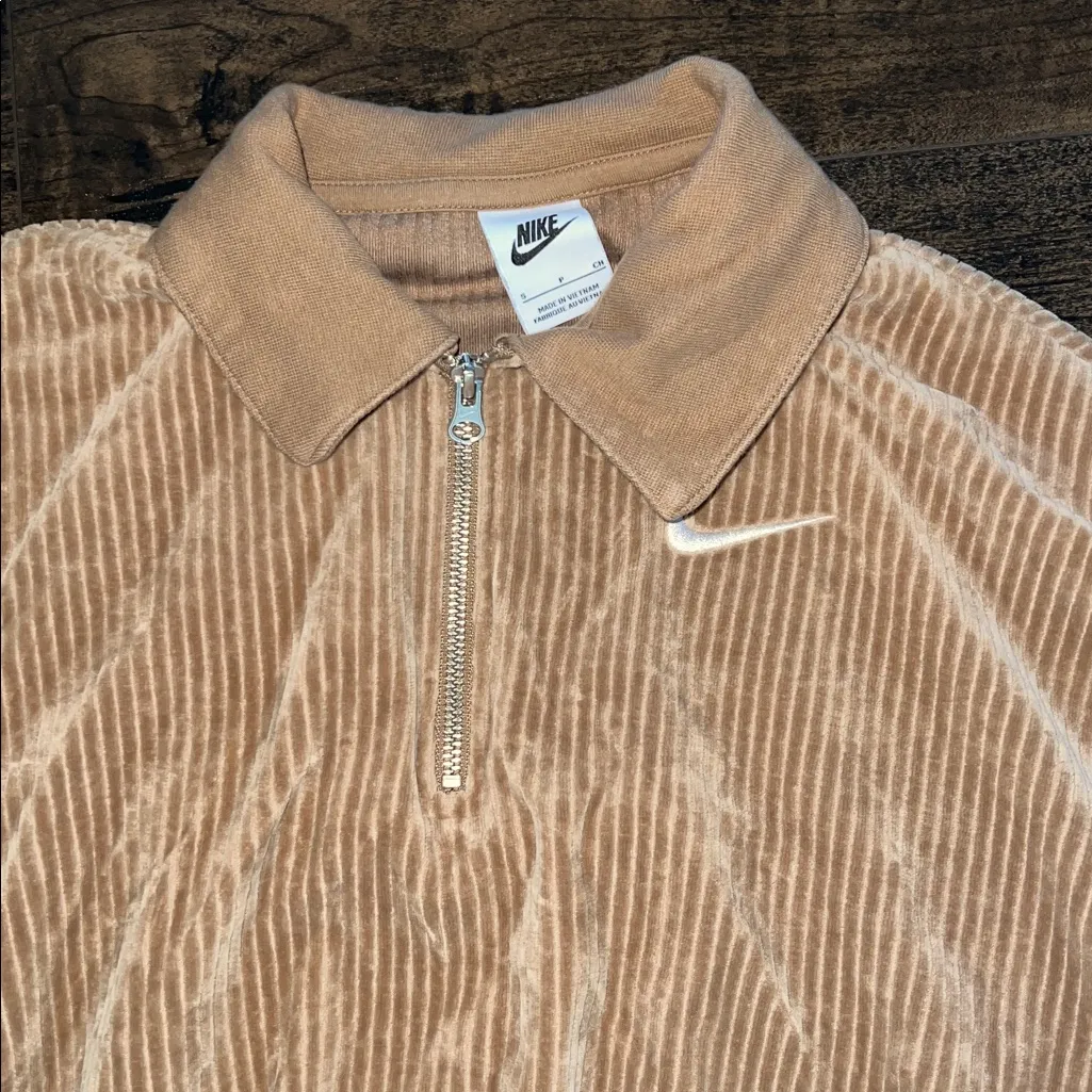 Nike Velour Collared Crop Half Zip & Joggers - Image 3