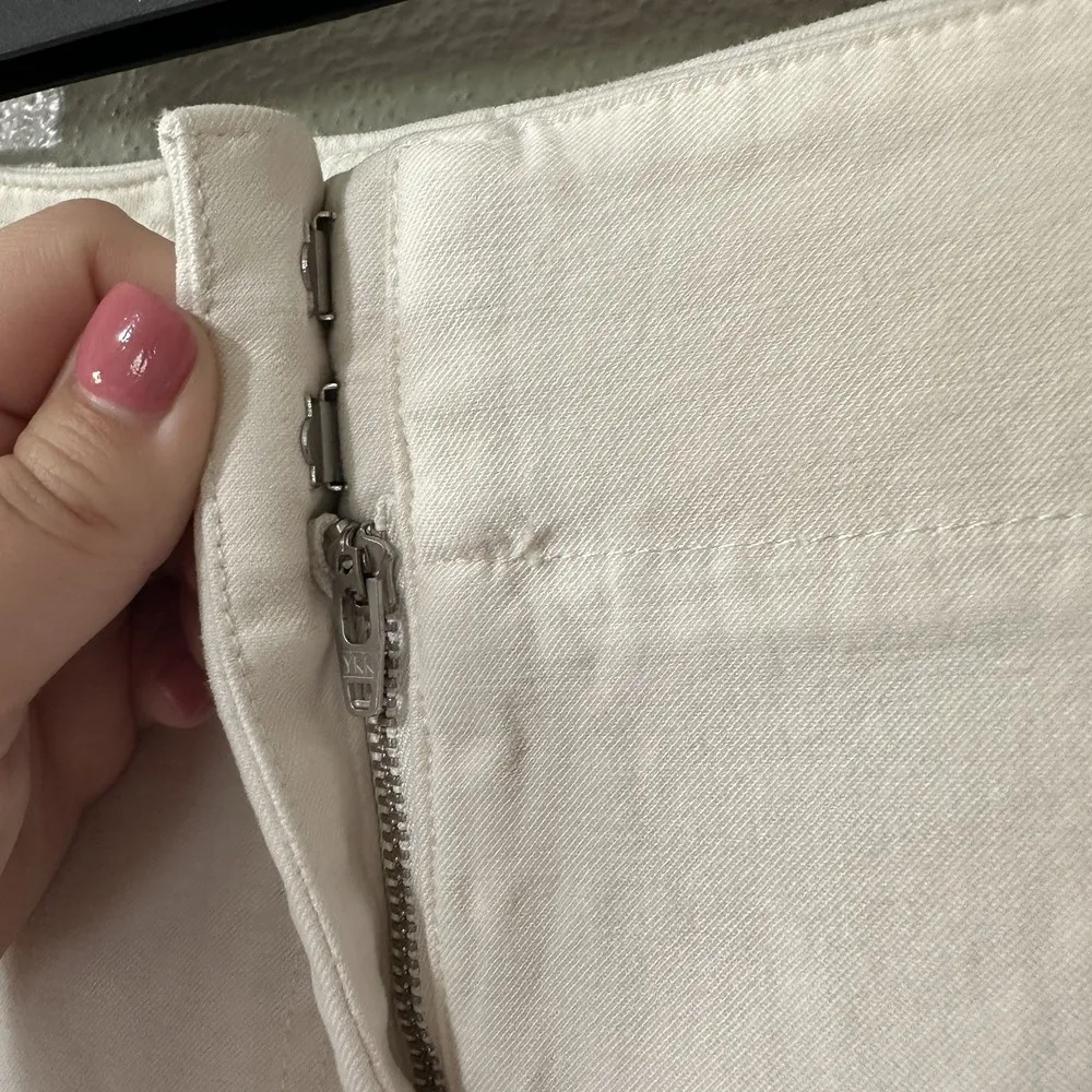 Aritzia Wilfred Free Cargo Pants Size 12 Ivory Cream Wide Leg High Rise Pockets - Image 3