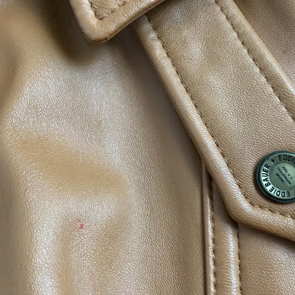 Eddie Bauer tan leather jacket - Image 3