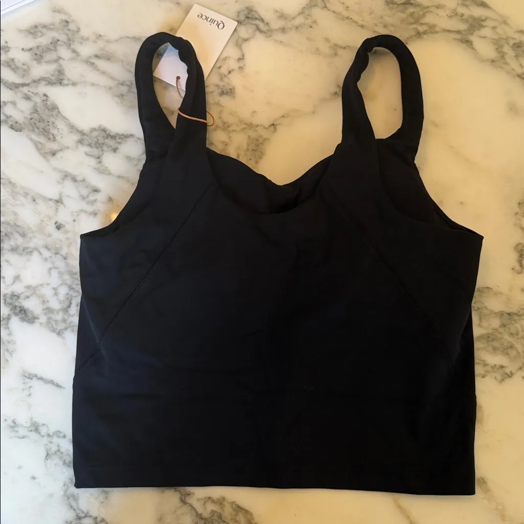 NWT Quince Women's Ultra Form V Neck Black Cropped Sports Bra Sz Medium - Image 7