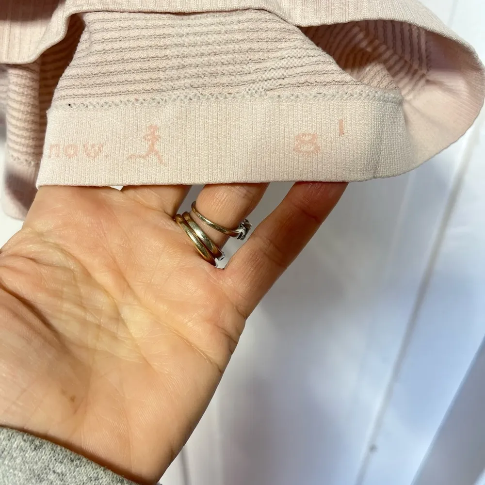 Lululemon Run swiftly Light Pink Racerback Tank size 8 - Image 6