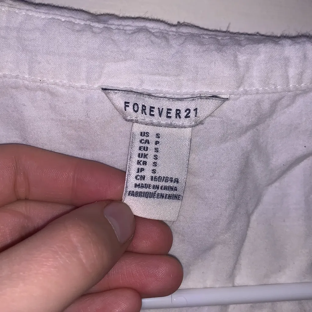 Forever 21 White Floral Button Up Blouse - Image 5