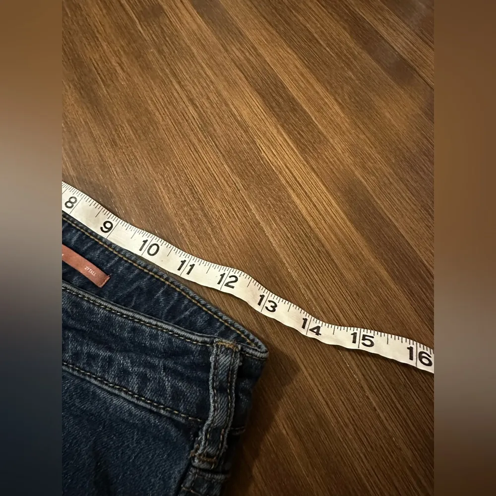 Anthropologie Pilcro The Rue raw hem medium dark wash jeans size 27T - Image 8