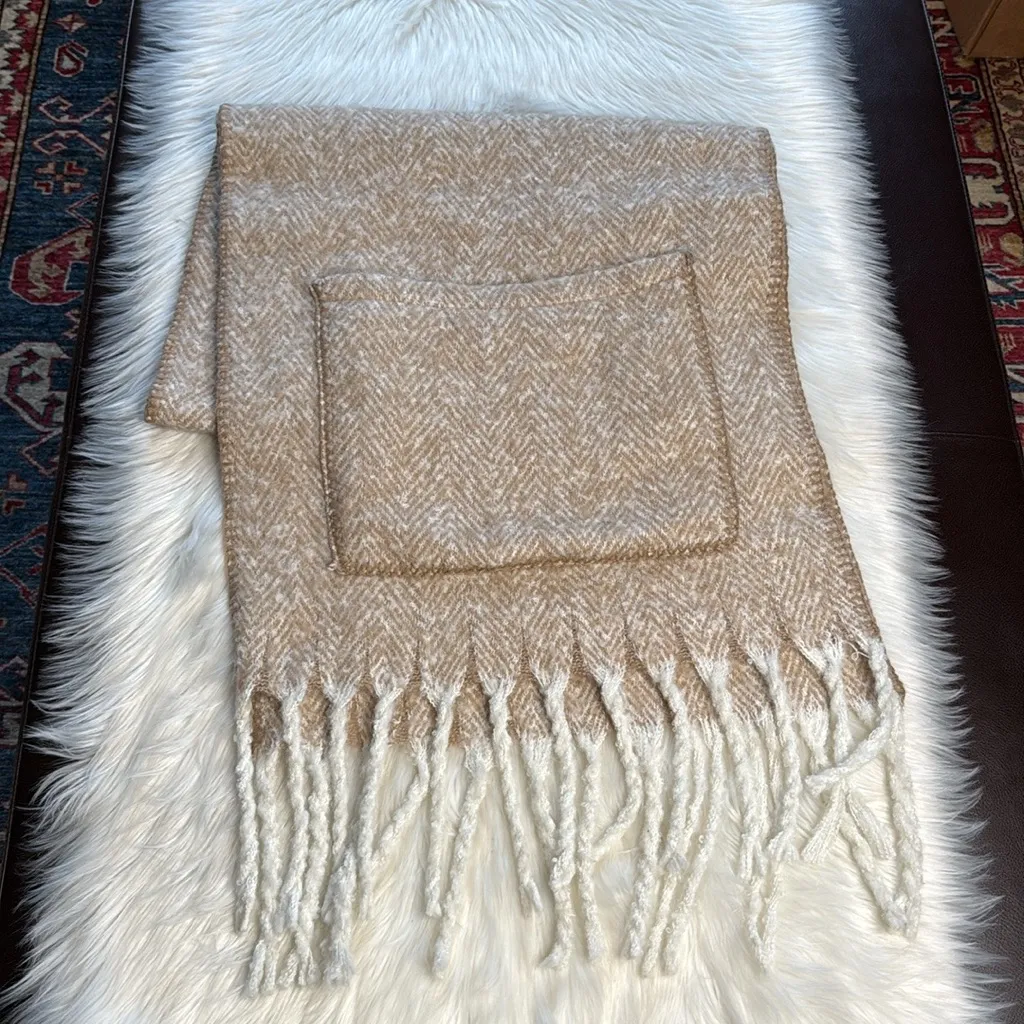 Steve Madden Tan Sophie Blanket Scarf - Image 5