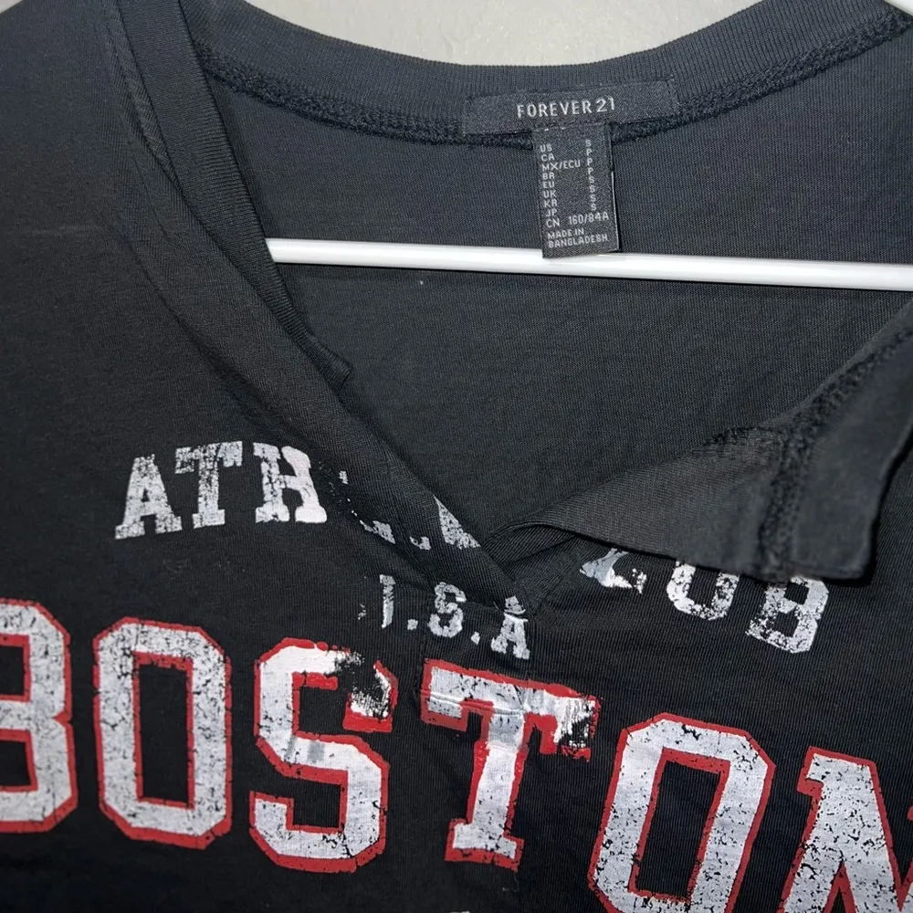 Boston Forever 21 cropped black long sleeve shirt - Image 3