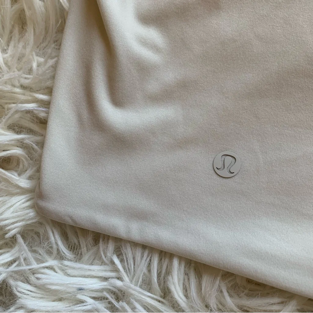 Lululemon Wundermost Ultra-Soft Nulu Crewneck Cropped T-Shirt - Image 4