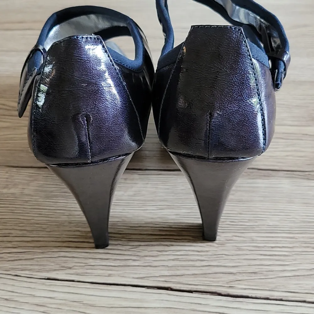 Pink Duchess blue patent mary jane platform heels size 7½ - Image 4