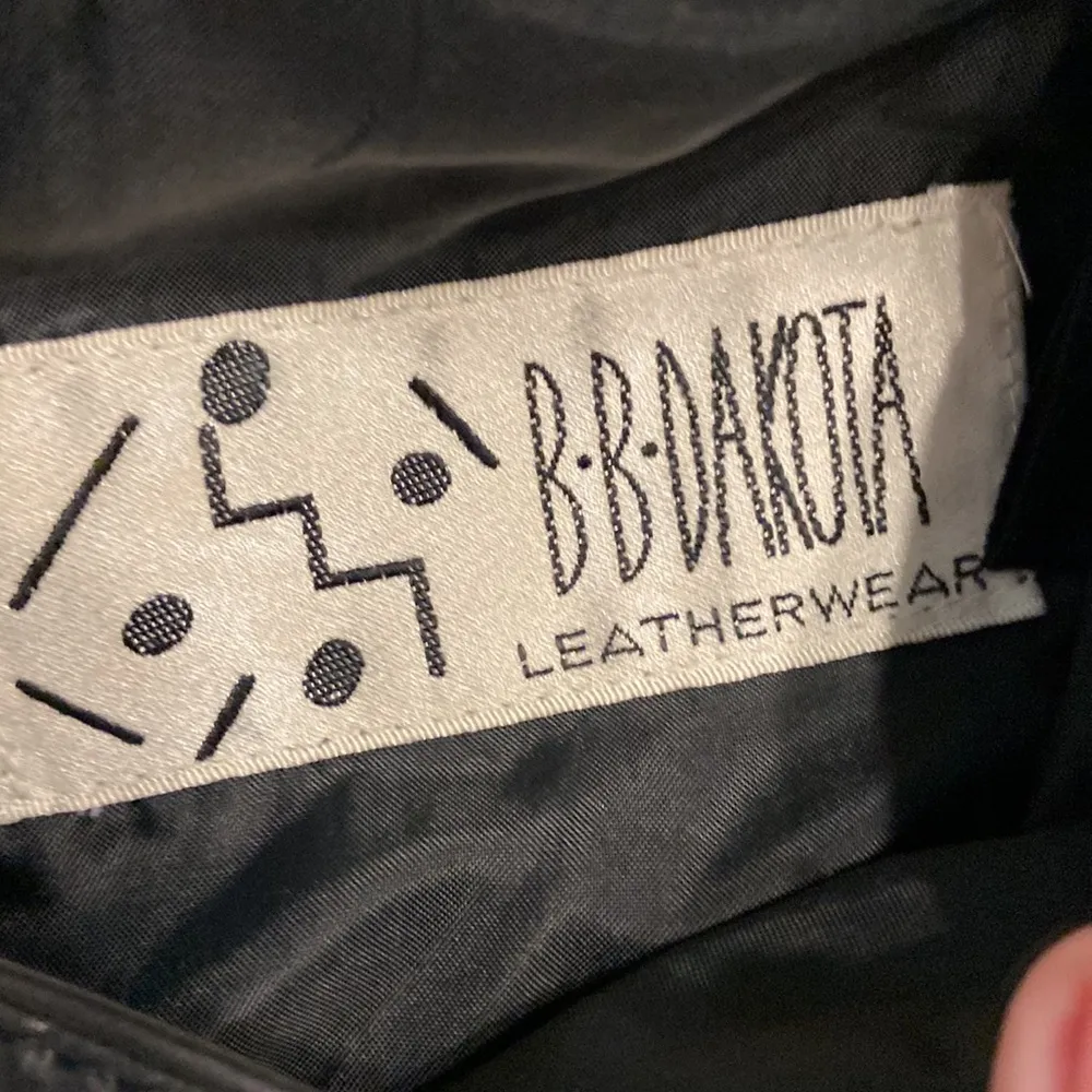 B.B.Dakota Leather Skirt color black excellent condition see photos - Image 11