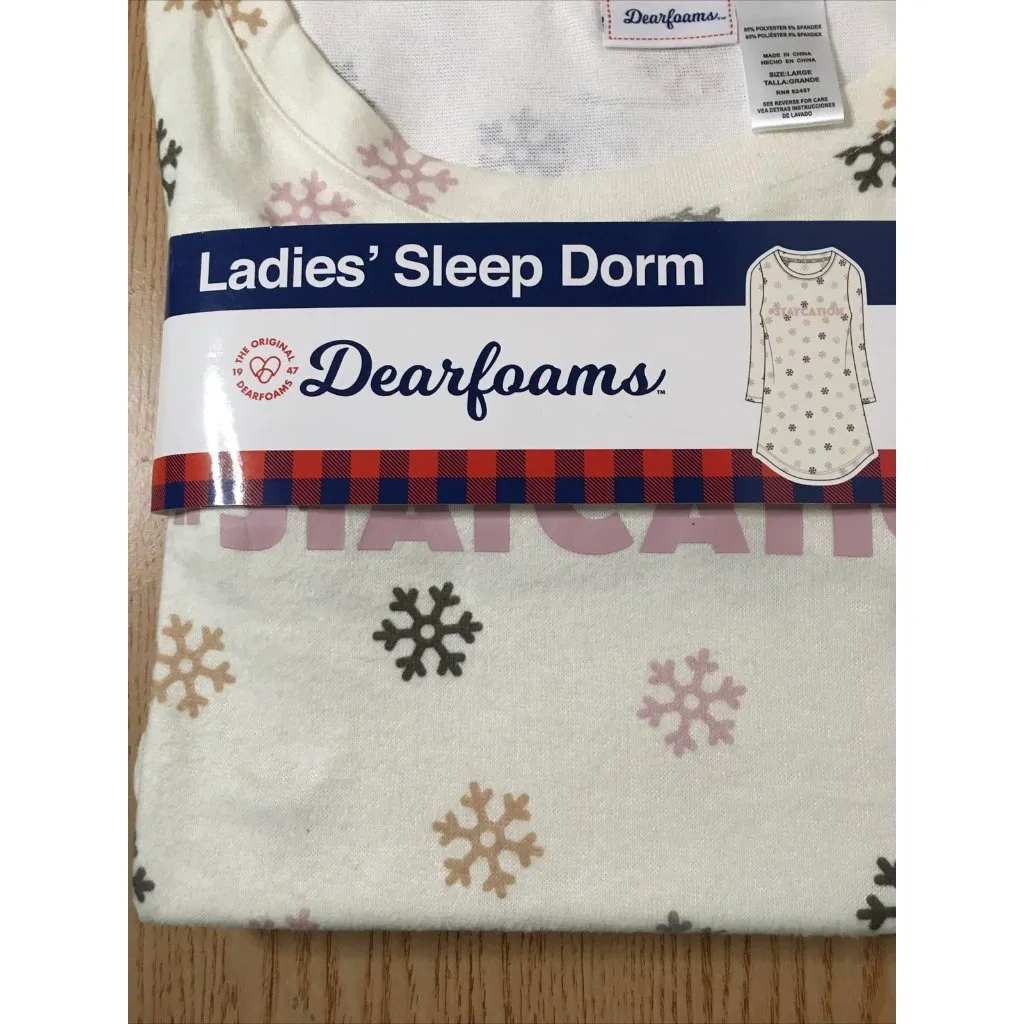 New Dearfoams Ladies Sleep Dorm “#Staycation” Snowflake Fleece Gown Cream Large - Image 2