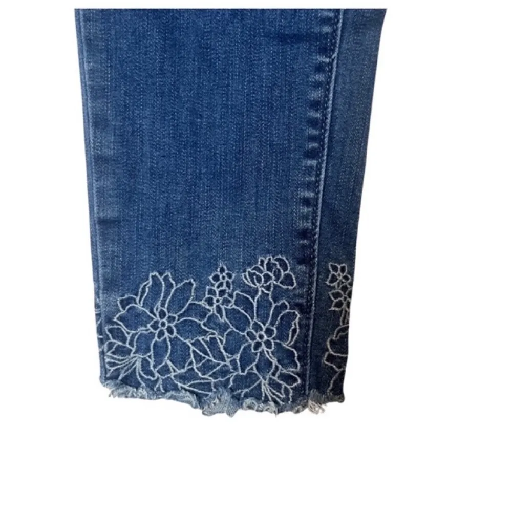 Ann Taylor Floral Embroidered Lace Trim Ankle Skinny Denim Jeans size 8 Tall - Image 3