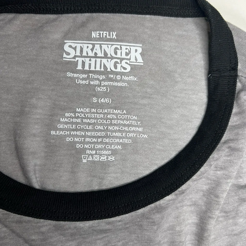 New Netflix Stranger Things Gray Graphic T-Shirt Size Small - Image 5