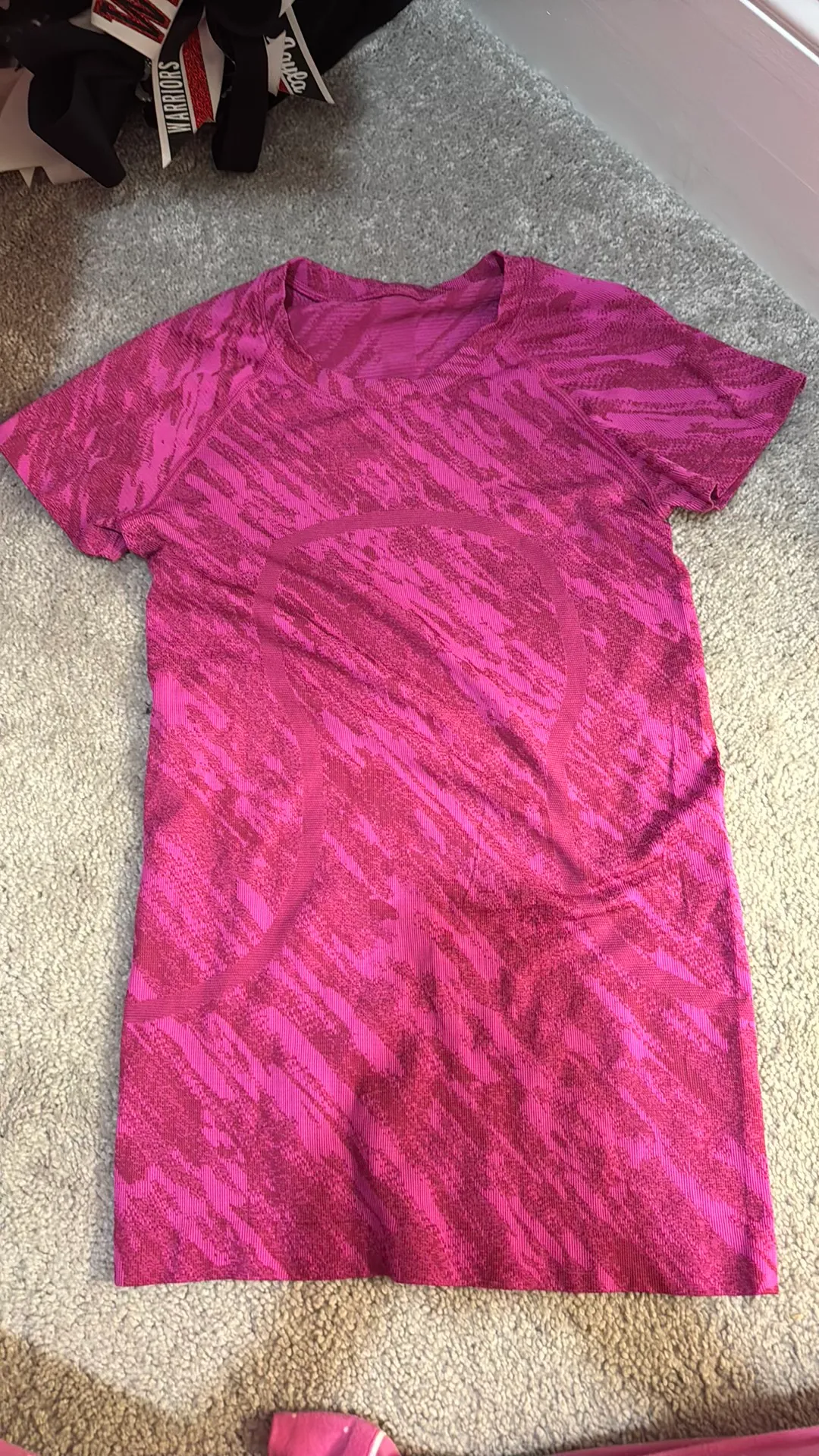 Lululemon Swiftly Tech Short Sleeve - Image 2