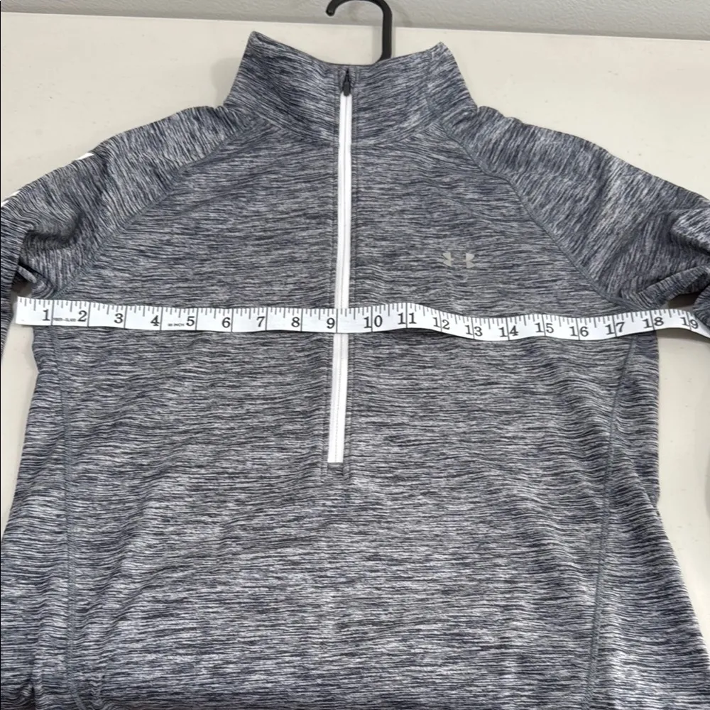 Under Armour Gray Quarter-Zip Sweatshirt Size Medium EUC - Image 6