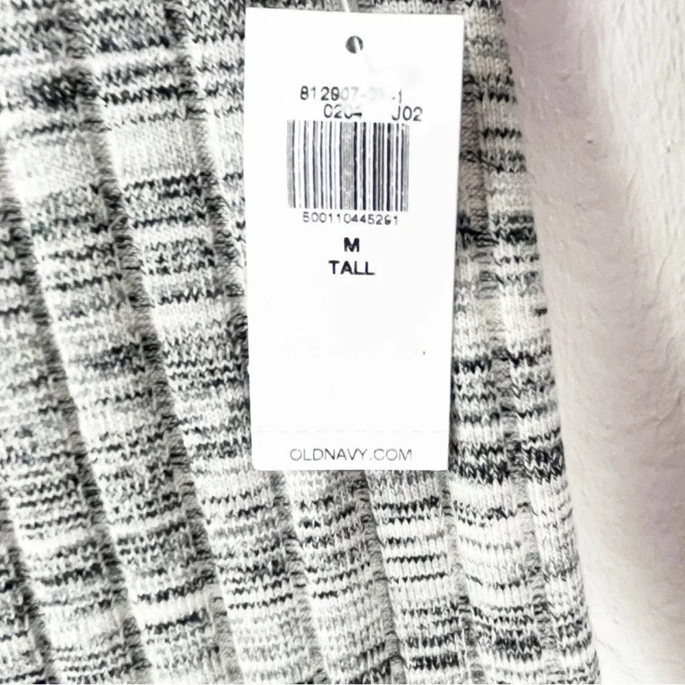 OLD NAVY Gray Long Sleeves Ribbed Knit Flare Hem Sweater Dress, Size Medium Tall - Image 6