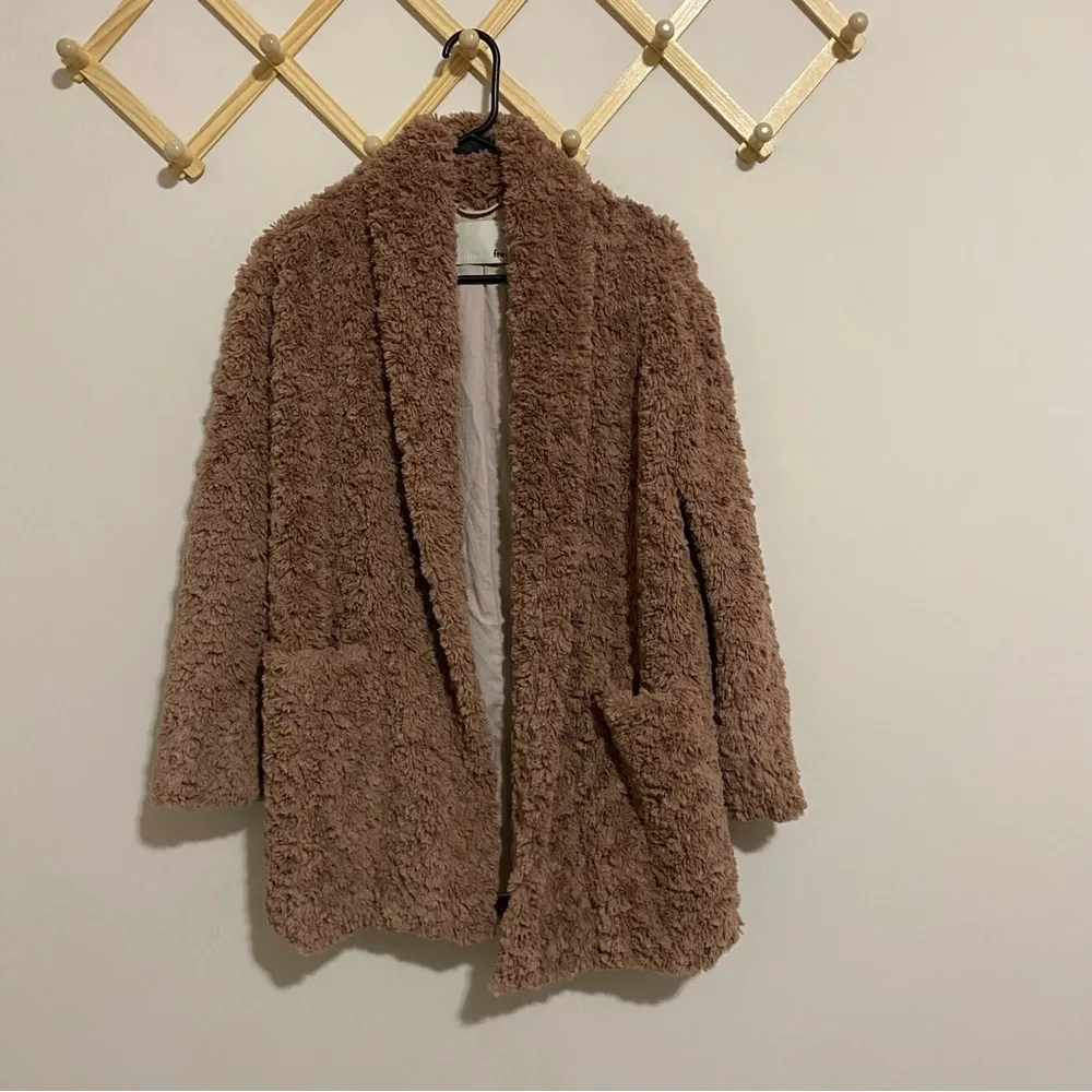 Wilfred Free by Aritzia Tan Soft Teddy Jacket size XS - Image 3