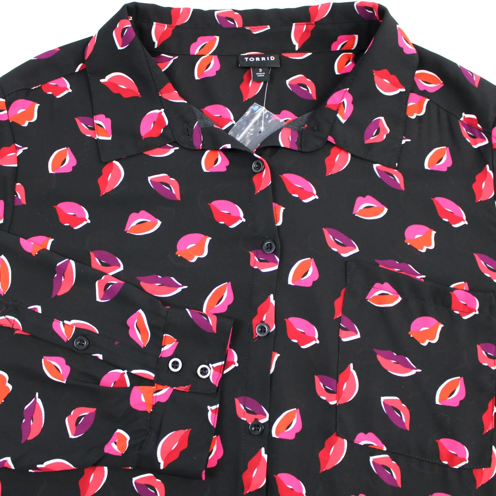 Torrid Plus Size 3X‎ Lizzie Georgette Button Front Blouse Lips Black Pink Red - Image 5