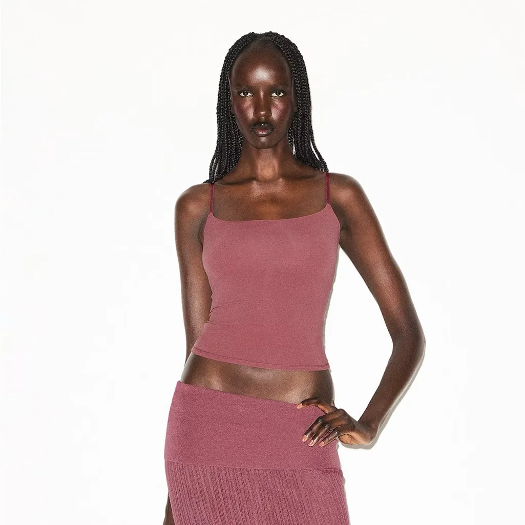 NWT Skims Fits Everybody Cami in Beet, Size Small - Image 2