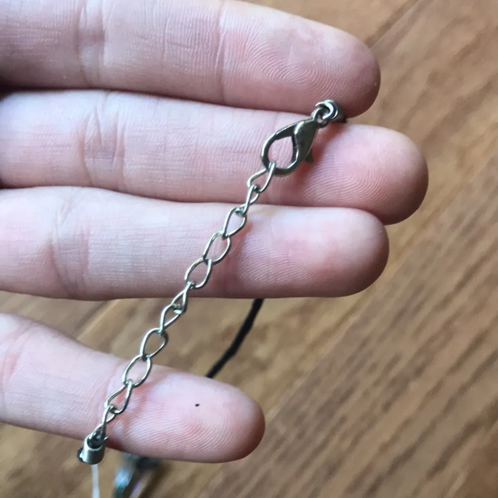 Glass tooth cord necklace Black - Image 3