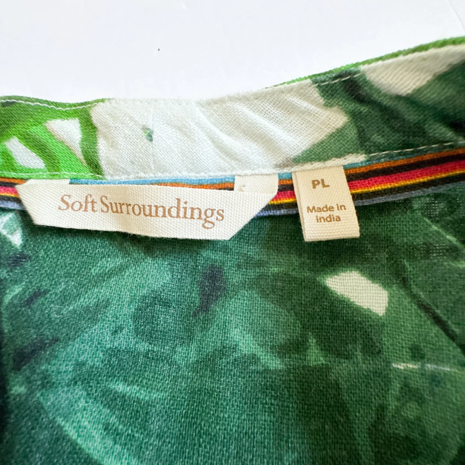 Soft Surroundings Tropical Floral Embroidered Beaded Tunic Top PL - Image 2