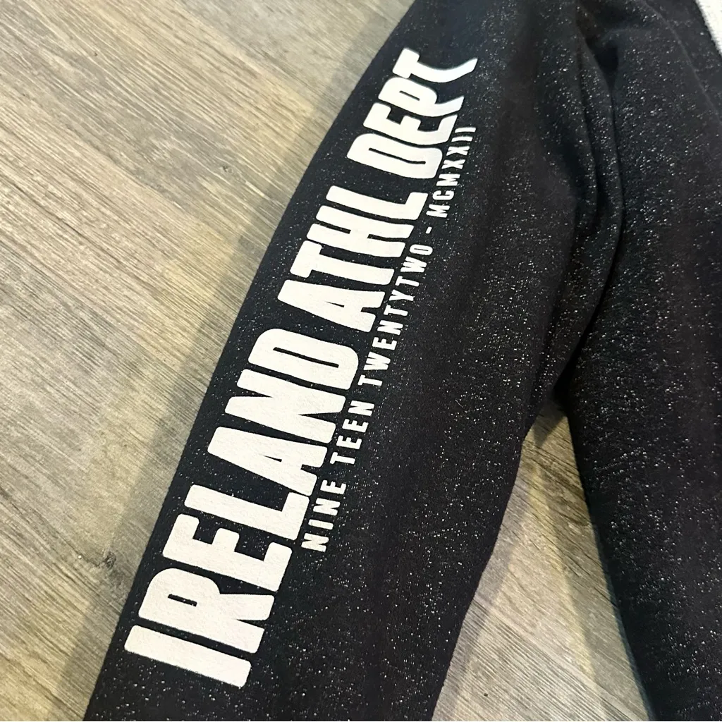 Irish Connexxion Dublin Full Zip Hoodie Sherpa Lined Ireland Athletic
Dept Sz M Black Size M - Image 2