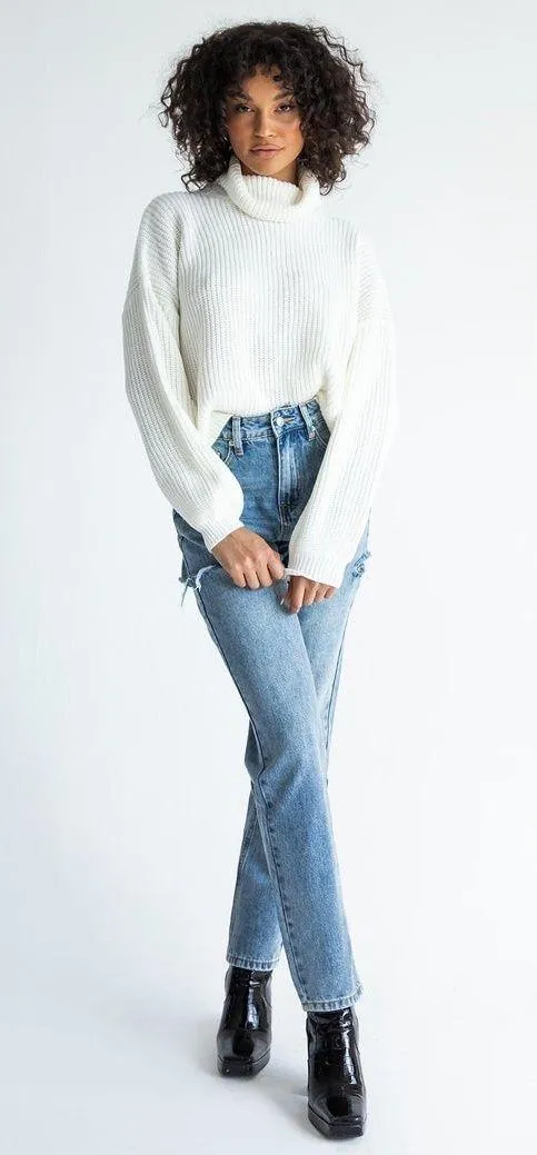 Simma Turtleneck in Cream - Image 4