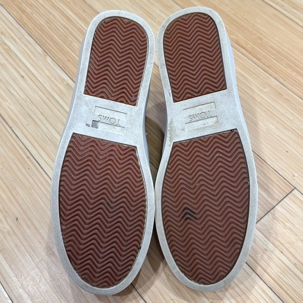 TOMS Size 7 Paxton 10014101 Women’s Taupe Leather Suede Slip On Mid Top Shoes - Image 6