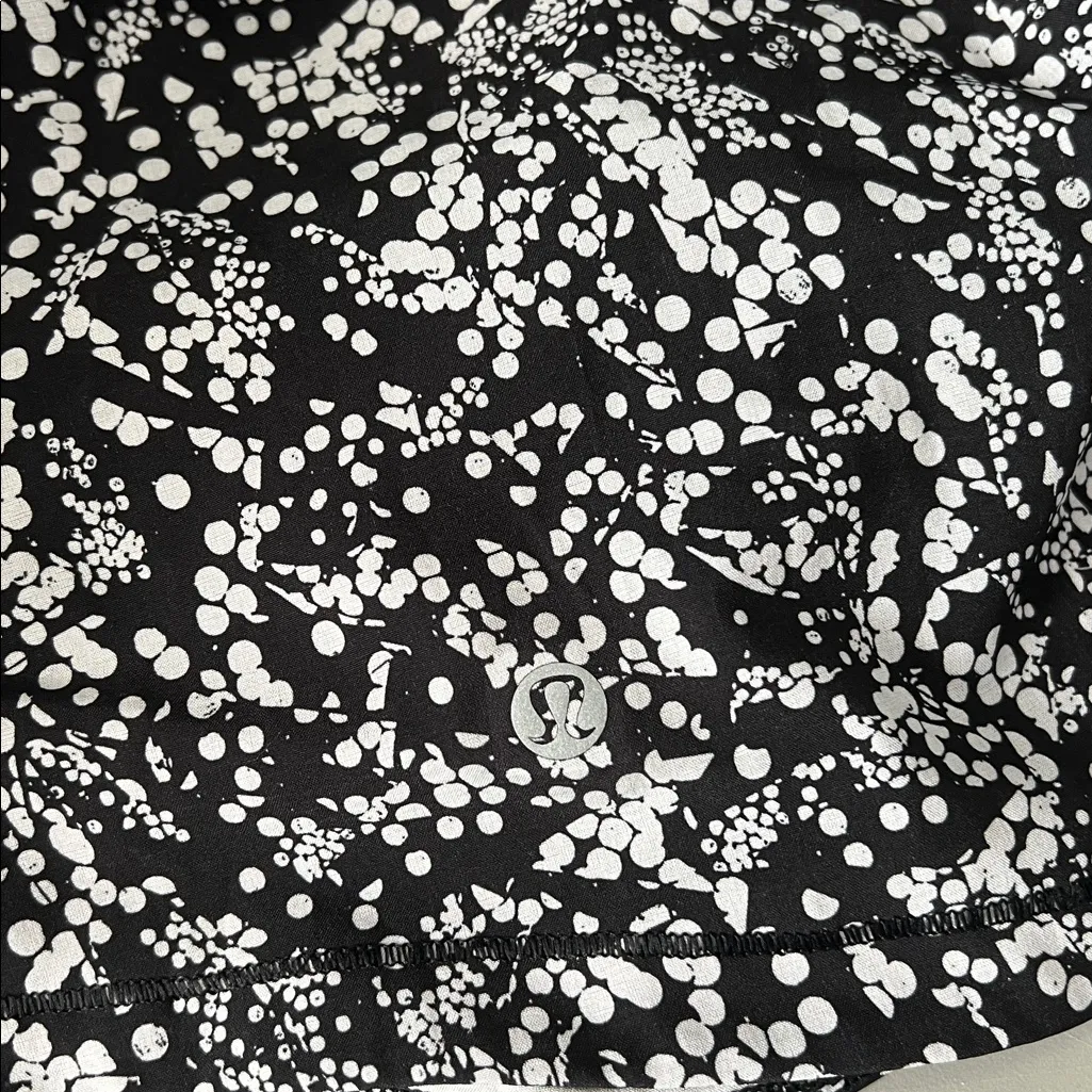 Lululemon Pace Rival Skirt Chirasu Black/Chirakasu Alpine White Size 4 Tall - Image 8