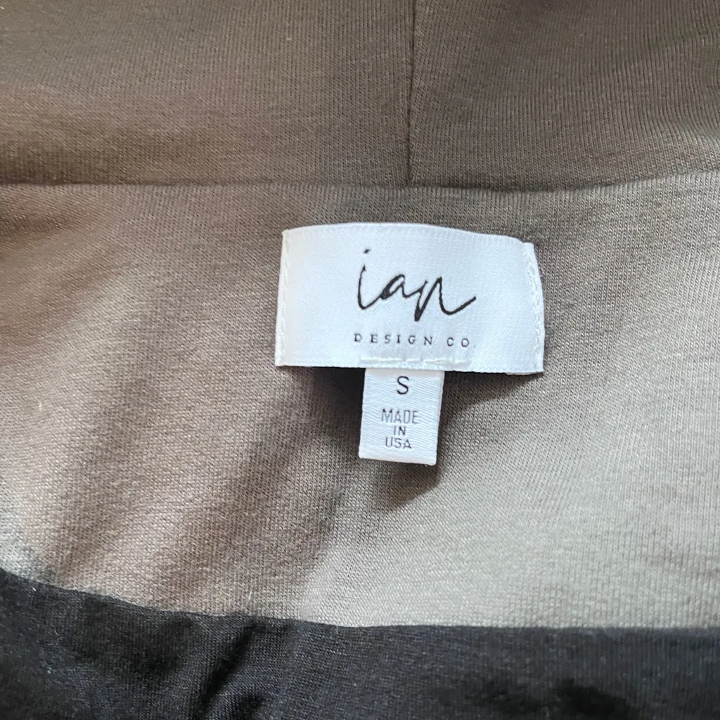 NWT Ian & Co. The Everywhere Hoodie Charcoal Women's Zip - Image 8