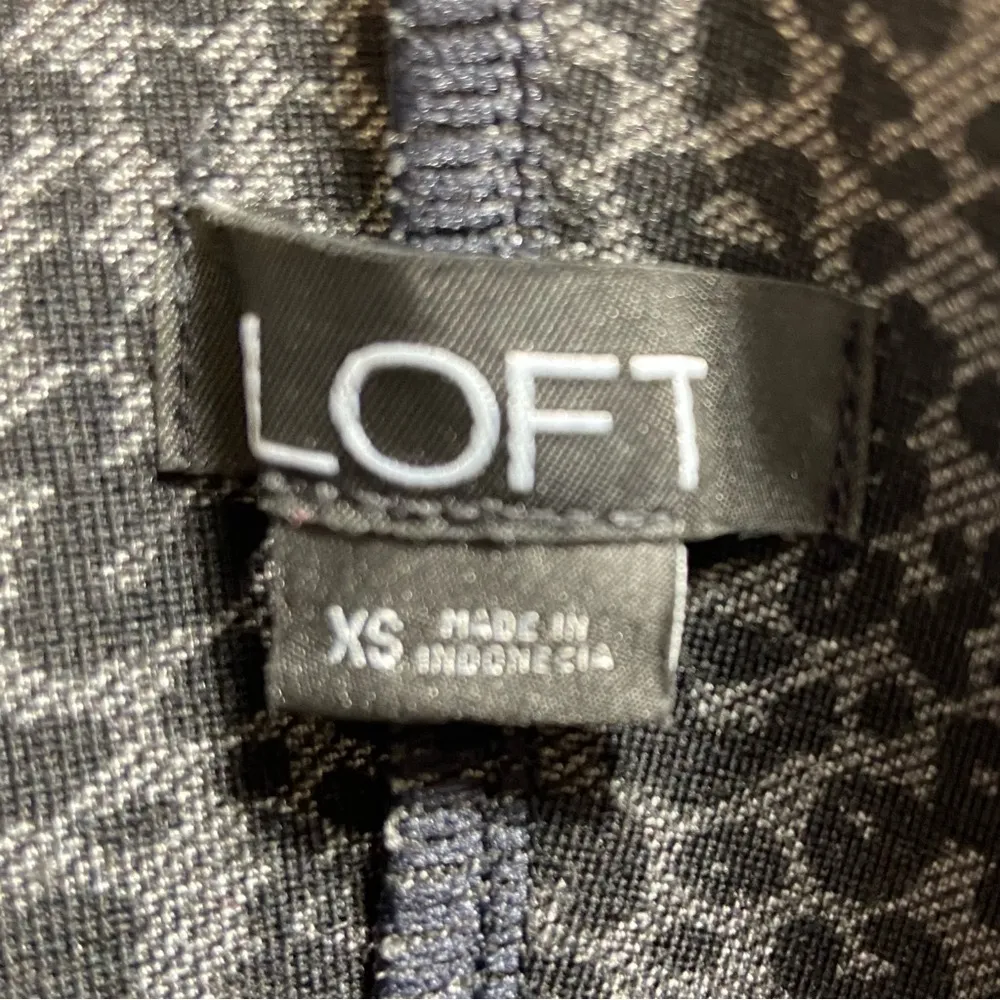 LOFT Spandex Animal Print Ponte Cropped 7/8 Length Highwaist Skinny Leggings XS - Image 8