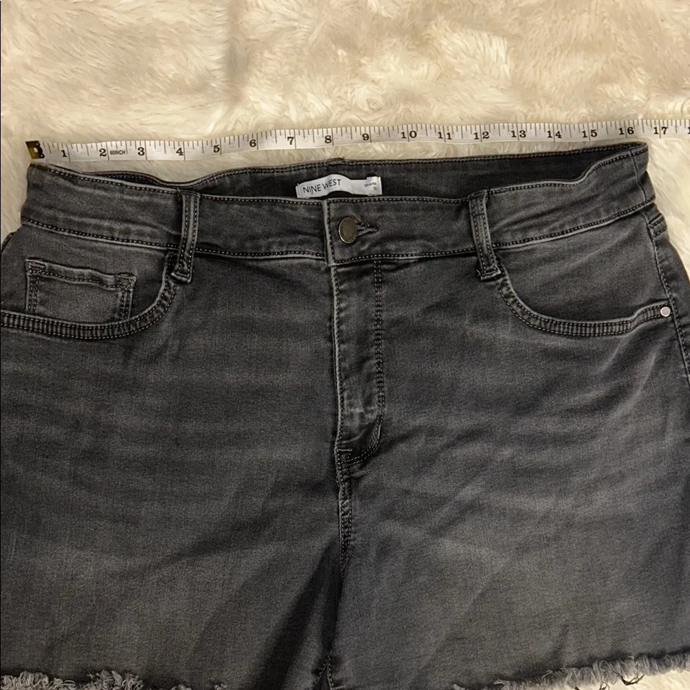 Nine West Gray Denim Shorts. Mid length. - Image 4